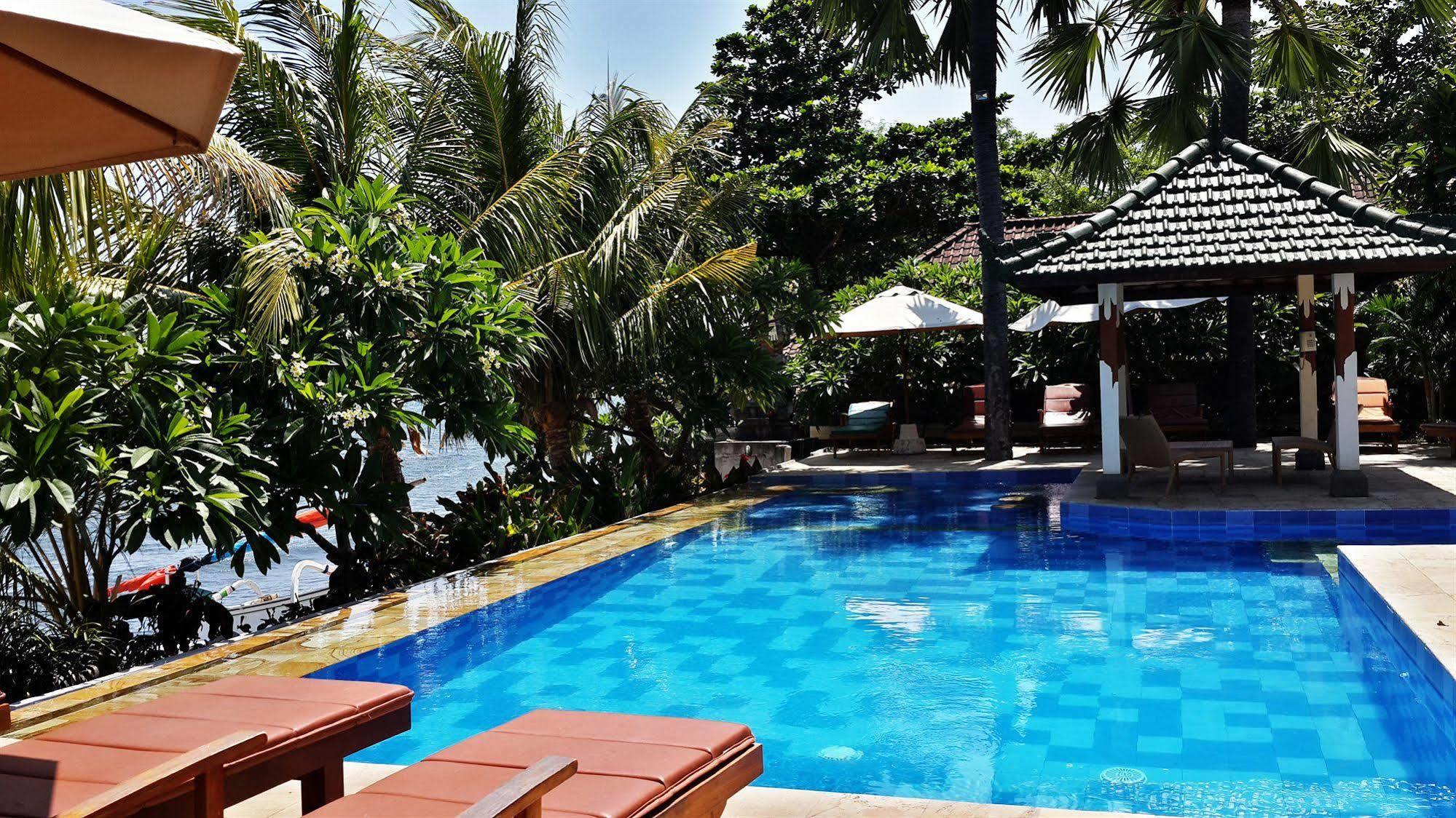 Puri Wirata Dive Resort And Spa Amed Exterior photo