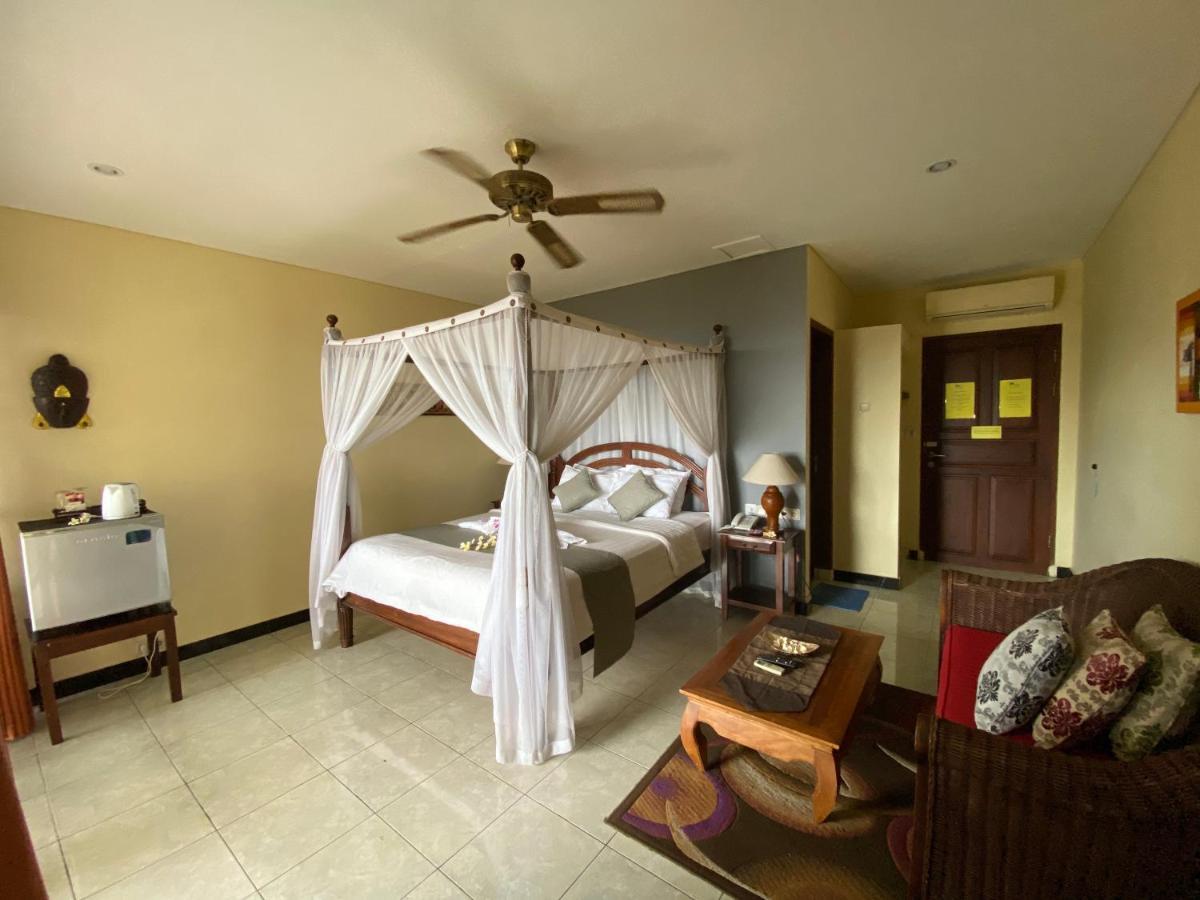 Puri Wirata Dive Resort And Spa Amed Exterior photo